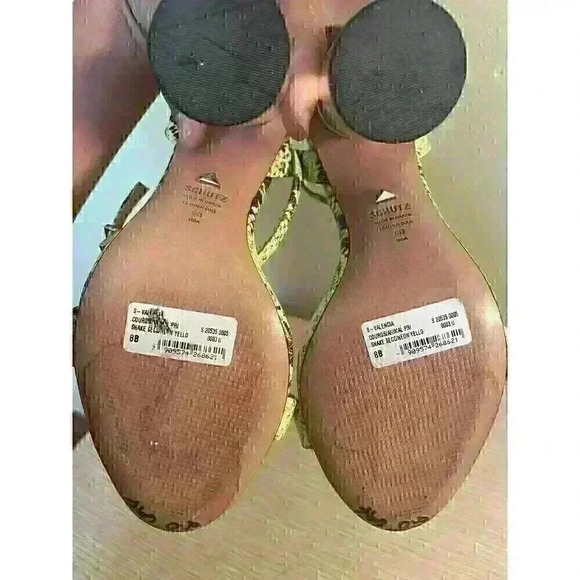 SCHUTZ  Valencia Open Toe Ankle Strap Block Clear Heeled Sandals Neon Lime Sz 8 - Picture 12 of 14